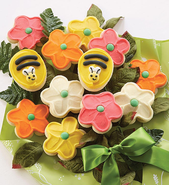 Cheryl's Buttercream Frosted Flower and Bee Cookie Flowers