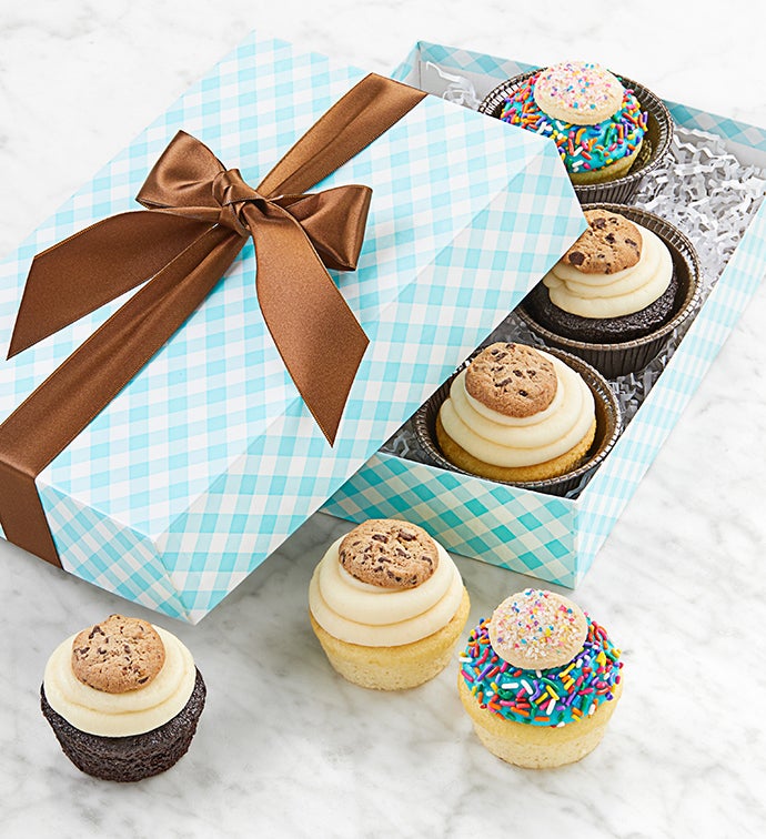 Buttercream Frosted Assorted Cupcakes   6 cupcakes